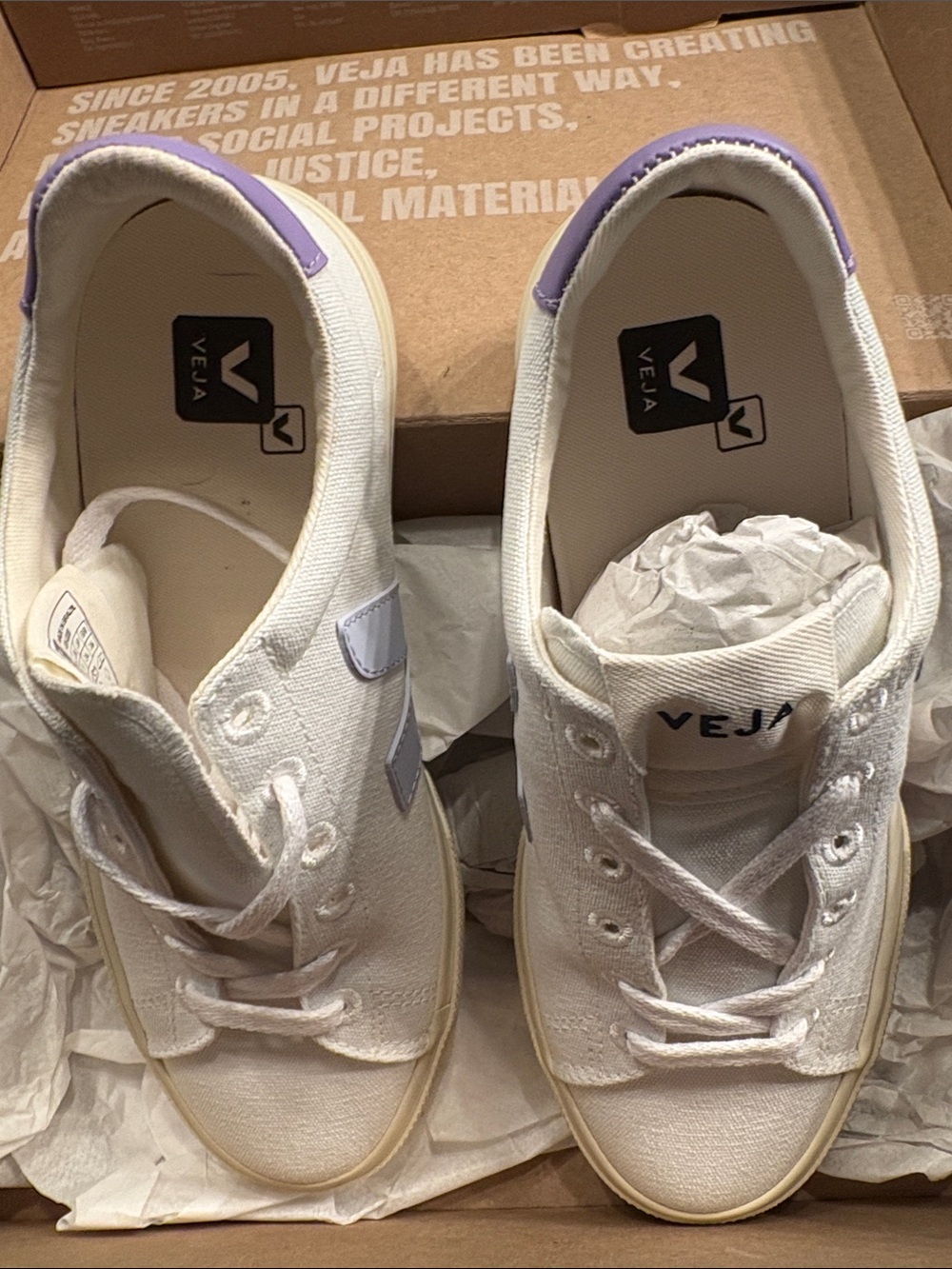 Veja Women's White Canvas Sneakers with Lavender V Logo - Picture 4 of 4